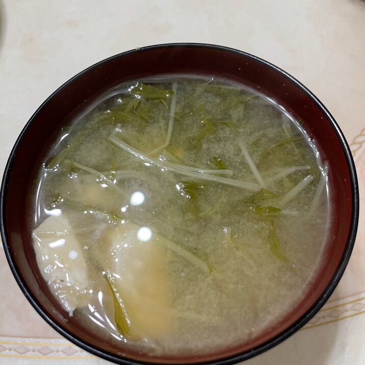 節約レシピ♪水菜と豆腐のお味噌汁